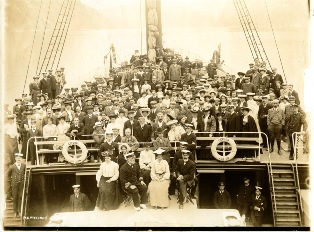 PassengersPassengers onboard CEYLON © P&O Heritage Collection
