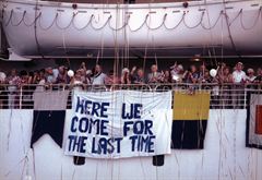 Passengers on CANBERRA's final voyage