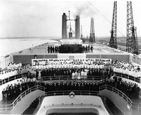 Crew onboard CANBERRA © P&O Heritage Collection